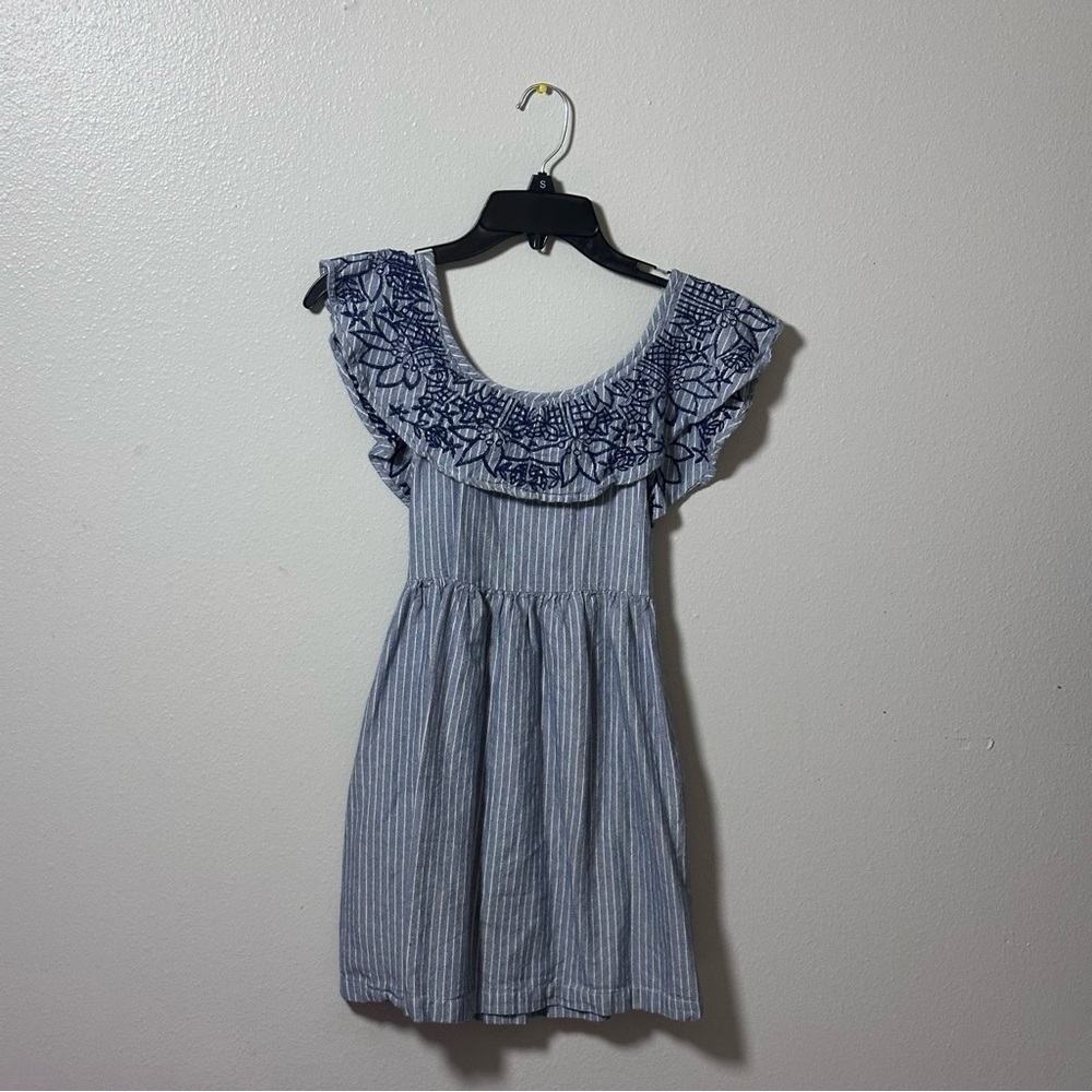 Japna’s kids Blue Stripe Embroidered Dress off shoulder‎ size 8